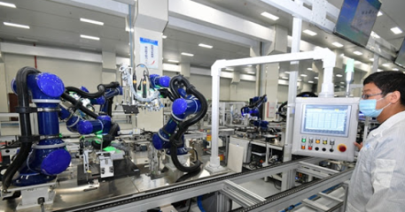 福建海峽星云智能制造基地交付首臺國產化芯片整機，信息科技產業迎來新突破